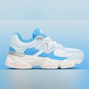 Size 7.5- New Women's Bew Balance 9060 Blue/White